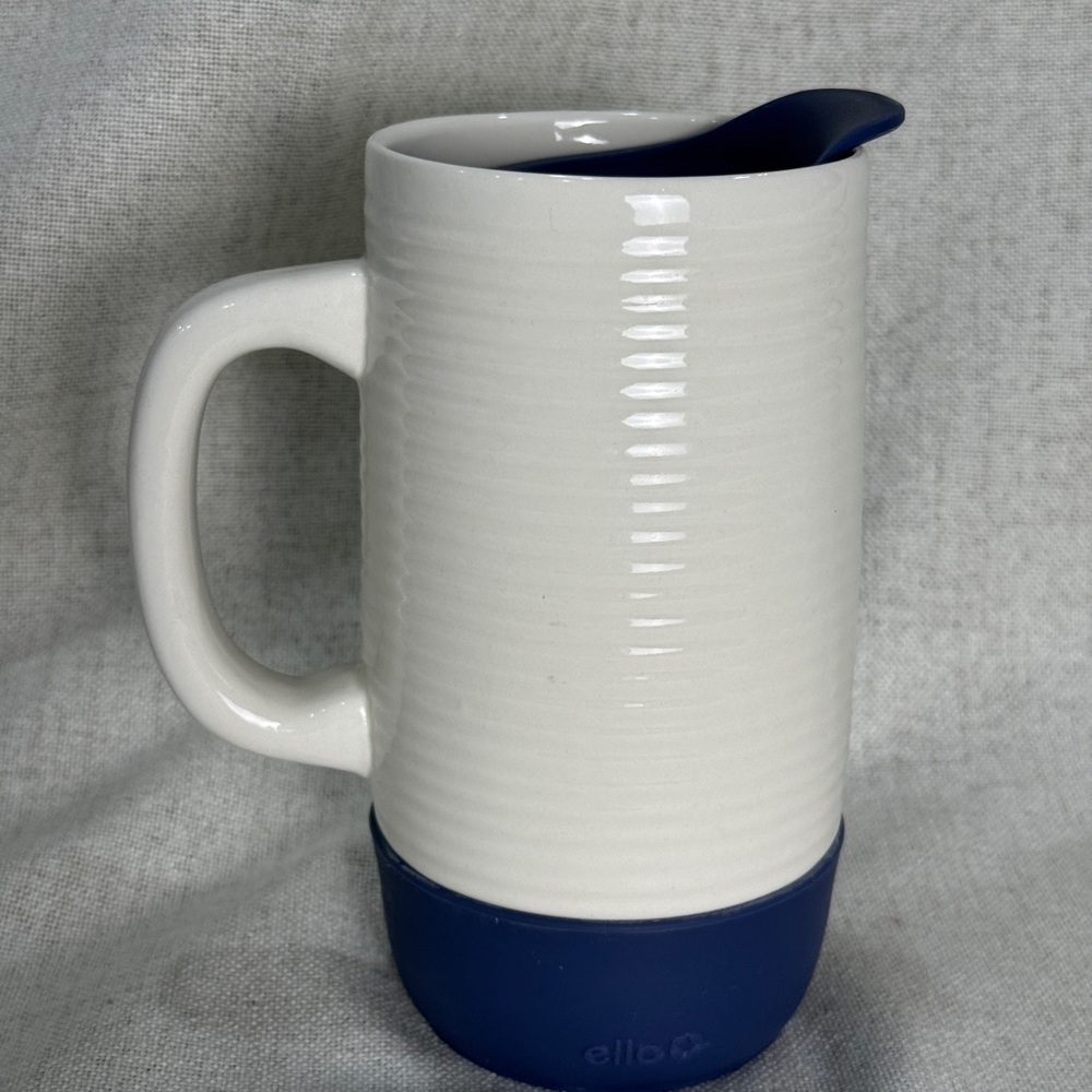 Ello Jane Ceramic 14oz Travel Mug with Handle No Lid Blue bottom